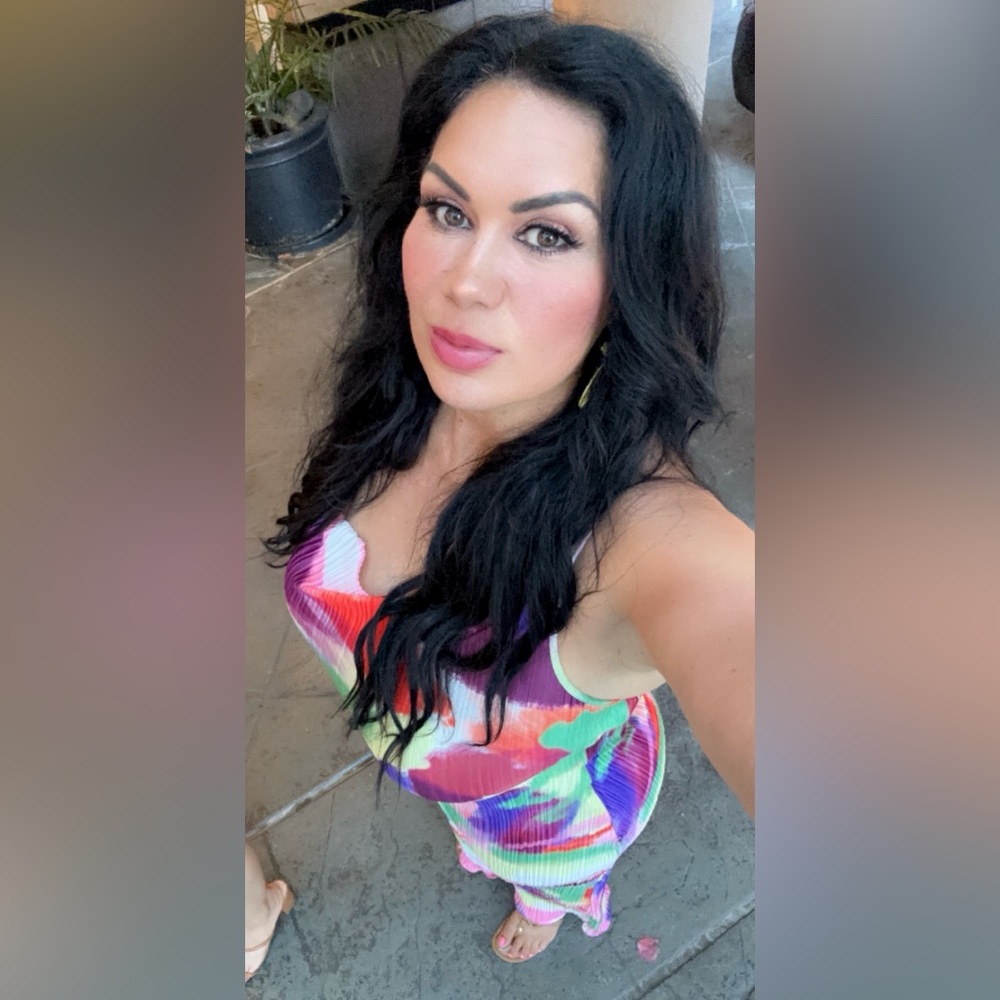 ♥️@Moracris431 is live! Please like this notification for live shows! - Picture 4 of 16